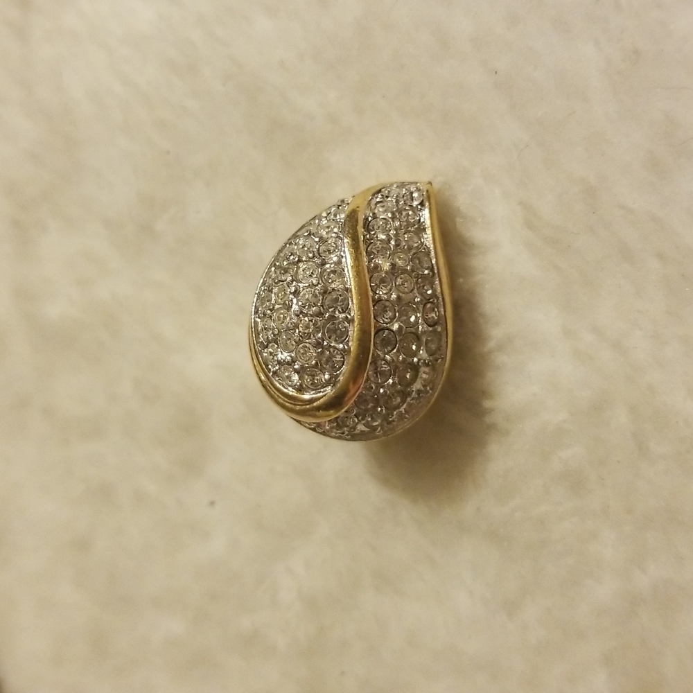 Vintage S.A.L Clip on Earring